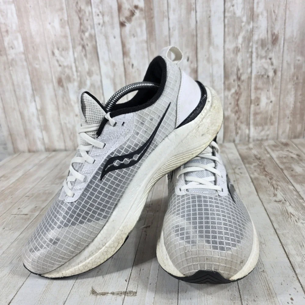 Saucony Endorphin Edge Men 10.5 Gray White Grid Trail Running Shoes S20820-11‎